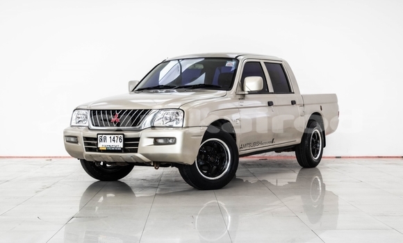 Buy Used Mitsubishi Strada Brown Car in Nonthaburi in Nonthaburi