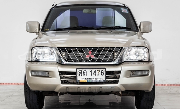 ซื้อ รถมือสอง Mitsubishi Strada สีน้ำตาล รถยนต์ ใน %{เมือง} ใน นนทบุรี ซื้อ รถมือสอง Mitsubishi Strada สีน้ำตาล รถยนต์ ใน %{เมือง} ใน นนทบุรี