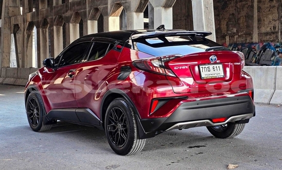 Buy Used Toyota C-HR Red Car in Nonthaburi in Nonthaburi Buy Used Toyota C-HR Red Car in Nonthaburi in Nonthaburi