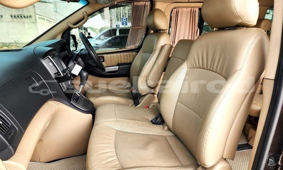 Buy Used Hyundai H1 Black Car in Nonthaburi in Nonthaburi Buy Used Hyundai H1 Black Car in Nonthaburi in Nonthaburi