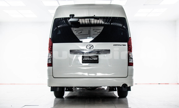 ซื้อ รถมือสอง Toyota Commuter ขาว รถยนต์ ใน %{เมือง} ใน กรุงเทพมหานคร ซื้อ รถมือสอง Toyota Commuter ขาว รถยนต์ ใน %{เมือง} ใน กรุงเทพมหานคร