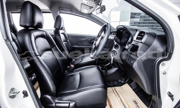 Buy Used Honda Mobilio White Car in Bangkok in Bangkok Buy Used Honda Mobilio White Car in Bangkok in Bangkok