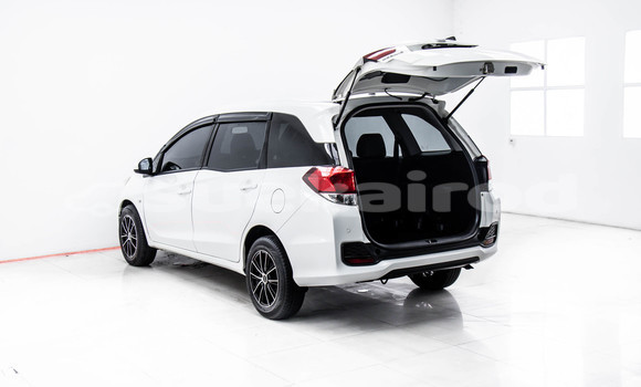 Buy Used Honda Mobilio White Car in Bangkok in Bangkok Buy Used Honda Mobilio White Car in Bangkok in Bangkok