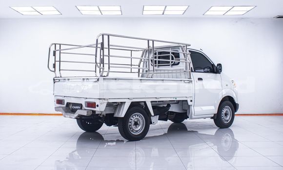 Buy Used Suzuki Carry White Car in Bangkok in Bangkok Buy Used Suzuki Carry White Car in Bangkok in Bangkok