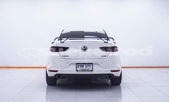 Buy Used Mazda 3 White Car in Nonthaburi in Nonthaburi Buy Used Mazda 3 White Car in Nonthaburi in Nonthaburi