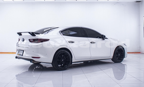 Buy Used Mazda 3 White Car in Nonthaburi in Nonthaburi Buy Used Mazda 3 White Car in Nonthaburi in Nonthaburi