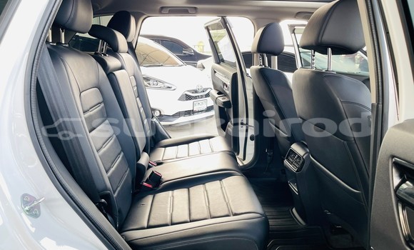 Buy Used Honda CR-V White Car in Nonthaburi in Nonthaburi Buy Used Honda CR-V White Car in Nonthaburi in Nonthaburi