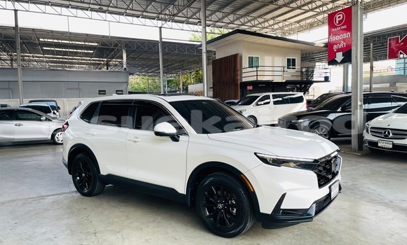 Buy Used Honda CR-V White Car in Nonthaburi in Nonthaburi Buy Used Honda CR-V White Car in Nonthaburi in Nonthaburi