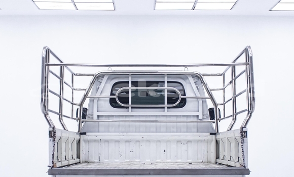 Buy Used Suzuki Carry White Car in Nonthaburi in Nonthaburi Buy Used Suzuki Carry White Car in Nonthaburi in Nonthaburi