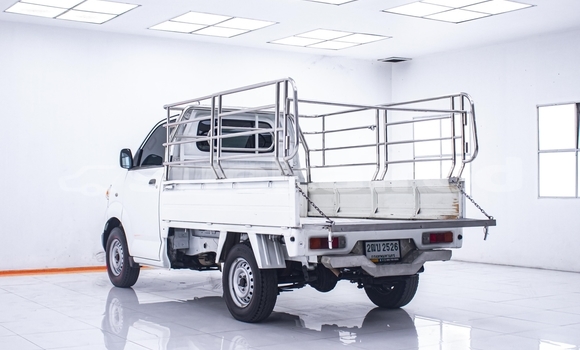 Buy Used Suzuki Carry White Car in Nonthaburi in Nonthaburi Buy Used Suzuki Carry White Car in Nonthaburi in Nonthaburi