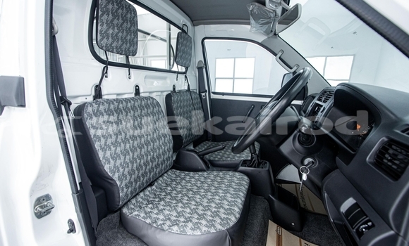 Buy Used Suzuki Carry White Car in Nonthaburi in Nonthaburi Buy Used Suzuki Carry White Car in Nonthaburi in Nonthaburi