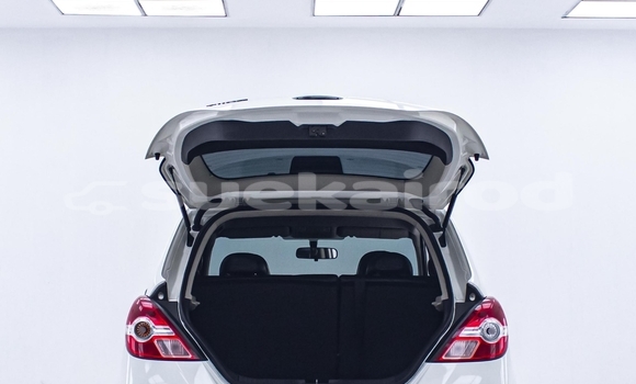 ซื้อ รถมือสอง Nissan Tiida ขาว รถยนต์ ใน %{เมือง} ใน นนทบุรี ซื้อ รถมือสอง Nissan Tiida ขาว รถยนต์ ใน %{เมือง} ใน นนทบุรี