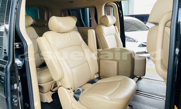 Buy Used Hyundai H1 Black Car in Nonthaburi in Nonthaburi Buy Used Hyundai H1 Black Car in Nonthaburi in Nonthaburi