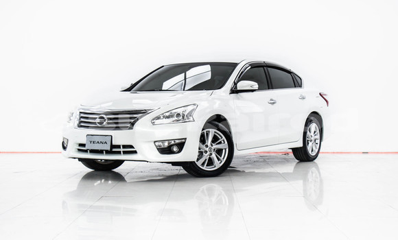 Buy Used Nissan Teana White Car in Bangkok in Bangkok Buy Used Nissan Teana White Car in Bangkok in Bangkok