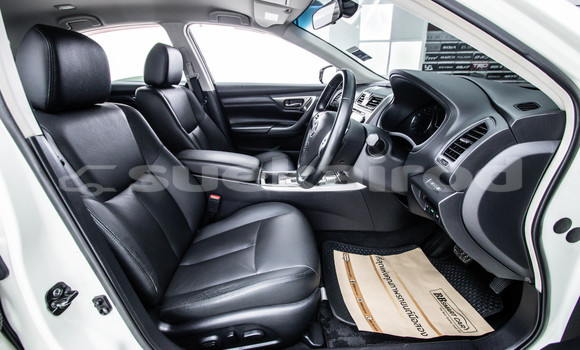 Buy Used Nissan Teana White Car in Bangkok in Bangkok Buy Used Nissan Teana White Car in Bangkok in Bangkok