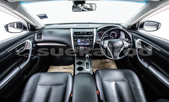 Buy Used Nissan Teana White Car in Bangkok in Bangkok Buy Used Nissan Teana White Car in Bangkok in Bangkok