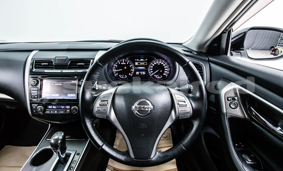 Buy Used Nissan Teana White Car in Bangkok in Bangkok Buy Used Nissan Teana White Car in Bangkok in Bangkok