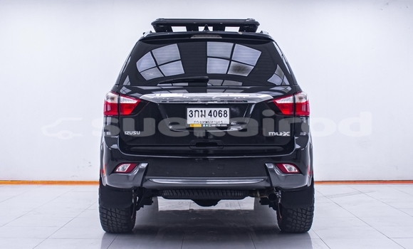 ซื้อ รถมือสอง Isuzu MU-X สีดำ รถยนต์ ใน %{เมือง} ใน นนทบุรี ซื้อ รถมือสอง Isuzu MU-X สีดำ รถยนต์ ใน %{เมือง} ใน นนทบุรี