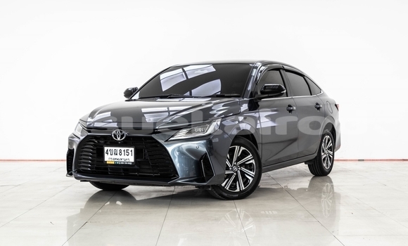 ซื้อ รถมือสอง Toyota Yaris Ativ อื่น ๆ รถยนต์ ใน %{เมือง} ใน นนทบุรี