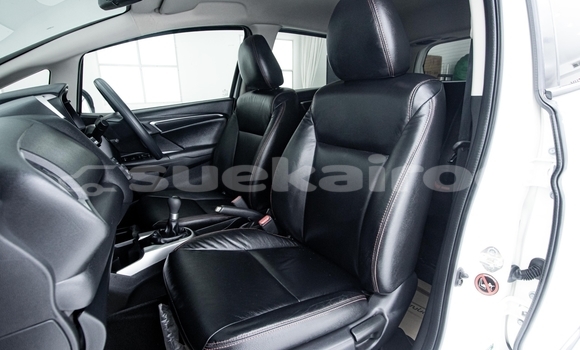 Buy Used Honda Jazz White Car in Nonthaburi in Nonthaburi Buy Used Honda Jazz White Car in Nonthaburi in Nonthaburi