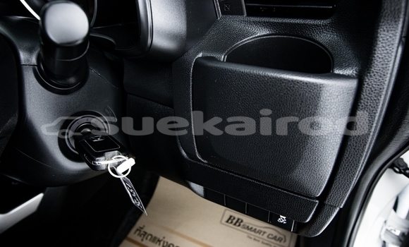 Buy Used Honda Jazz White Car in Nonthaburi in Nonthaburi Buy Used Honda Jazz White Car in Nonthaburi in Nonthaburi