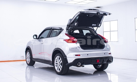 ซื้อ รถมือสอง Nissan Juke เงิน รถยนต์ ใน %{เมือง} ใน นนทบุรี ซื้อ รถมือสอง Nissan Juke เงิน รถยนต์ ใน %{เมือง} ใน นนทบุรี
