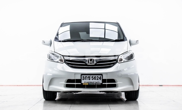 Buy Used Honda Freed White Car in Nonthaburi in Nonthaburi Buy Used Honda Freed White Car in Nonthaburi in Nonthaburi