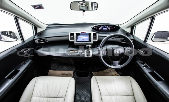 Buy Used Honda Freed White Car in Nonthaburi in Nonthaburi Buy Used Honda Freed White Car in Nonthaburi in Nonthaburi