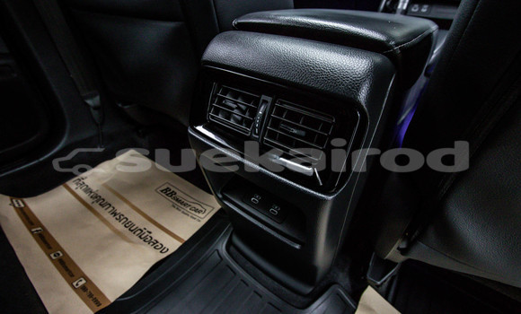 Buy Used Honda CR-V White Car in Bangkok in Bangkok Buy Used Honda CR-V White Car in Bangkok in Bangkok