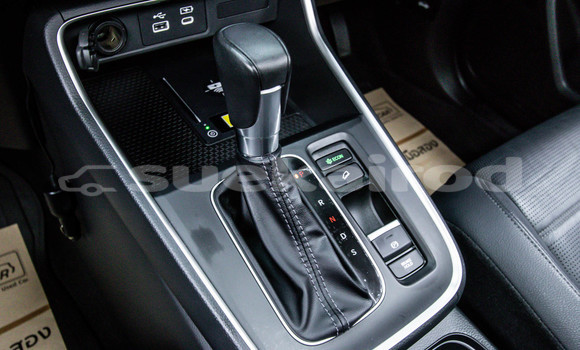 Buy Used Honda CR-V White Car in Bangkok in Bangkok Buy Used Honda CR-V White Car in Bangkok in Bangkok