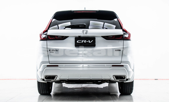 Buy Used Honda CR-V White Car in Bangkok in Bangkok Buy Used Honda CR-V White Car in Bangkok in Bangkok