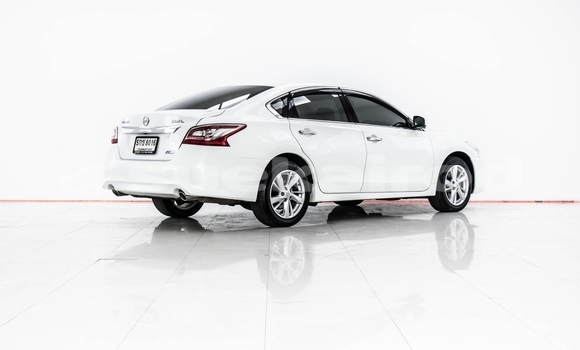 ซื้อ รถมือสอง Nissan Teana ขาว รถยนต์ ใน %{เมือง} ใน นนทบุรี ซื้อ รถมือสอง Nissan Teana ขาว รถยนต์ ใน %{เมือง} ใน นนทบุรี