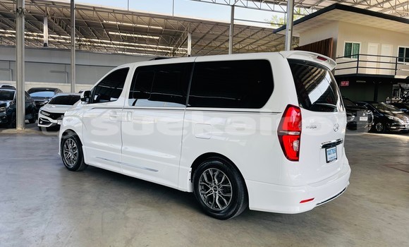 ซื้อ รถมือสอง Hyundai H1 ขาว รถยนต์ ใน %{เมือง} ใน นนทบุรี ซื้อ รถมือสอง Hyundai H1 ขาว รถยนต์ ใน %{เมือง} ใน นนทบุรี