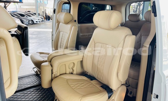 ซื้อ รถมือสอง Hyundai H1 ขาว รถยนต์ ใน %{เมือง} ใน นนทบุรี ซื้อ รถมือสอง Hyundai H1 ขาว รถยนต์ ใน %{เมือง} ใน นนทบุรี