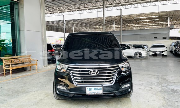 Buy Used Hyundai H1 Black Car in Nonthaburi in Nonthaburi Buy Used Hyundai H1 Black Car in Nonthaburi in Nonthaburi