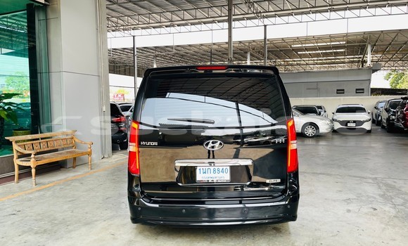 Buy Used Hyundai H1 Black Car in Nonthaburi in Nonthaburi Buy Used Hyundai H1 Black Car in Nonthaburi in Nonthaburi