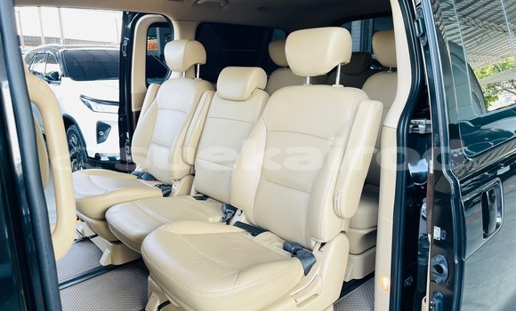 Buy Used Hyundai H1 Black Car in Nonthaburi in Nonthaburi Buy Used Hyundai H1 Black Car in Nonthaburi in Nonthaburi