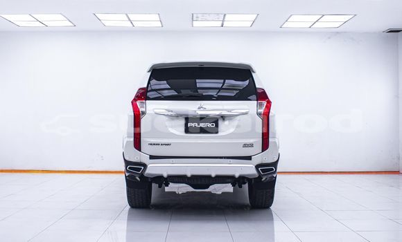 Buy Used Mitsubishi Pajero White Car in Bangkok in Bangkok Buy Used Mitsubishi Pajero White Car in Bangkok in Bangkok