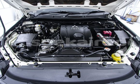 Buy Used Mitsubishi Pajero White Car in Bangkok in Bangkok Buy Used Mitsubishi Pajero White Car in Bangkok in Bangkok