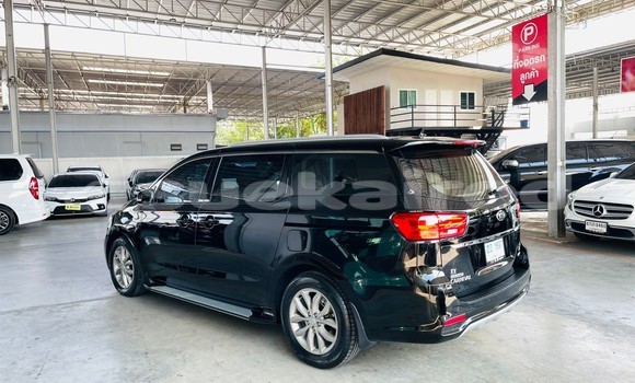 ซื้อ รถมือสอง Kia Carnival สีดำ รถยนต์ ใน %{เมือง} ใน นนทบุรี ซื้อ รถมือสอง Kia Carnival สีดำ รถยนต์ ใน %{เมือง} ใน นนทบุรี