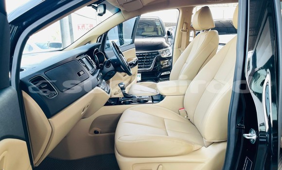 ซื้อ รถมือสอง Kia Carnival สีดำ รถยนต์ ใน %{เมือง} ใน นนทบุรี ซื้อ รถมือสอง Kia Carnival สีดำ รถยนต์ ใน %{เมือง} ใน นนทบุรี