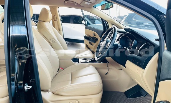 ซื้อ รถมือสอง Kia Carnival สีดำ รถยนต์ ใน %{เมือง} ใน นนทบุรี ซื้อ รถมือสอง Kia Carnival สีดำ รถยนต์ ใน %{เมือง} ใน นนทบุรี