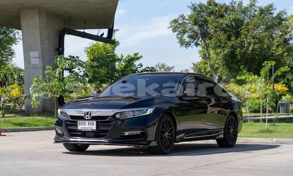 ซื้อ รถมือสอง Honda Accord สีดำ รถยนต์ ใน %{เมือง} ใน นนทบุรี