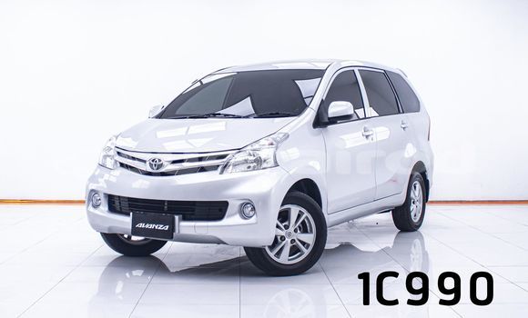 ซื้อ รถมือสอง Toyota Avanza อื่น ๆ รถยนต์ ใน %{เมือง} ใน กรุงเทพมหานคร