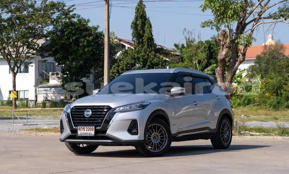 Buy Used Nissan Juke Silver Car in Nonthaburi in Nonthaburi