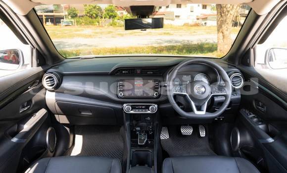 ซื้อ รถมือสอง Nissan Juke เงิน รถยนต์ ใน %{เมือง} ใน นนทบุรี ซื้อ รถมือสอง Nissan Juke เงิน รถยนต์ ใน %{เมือง} ใน นนทบุรี