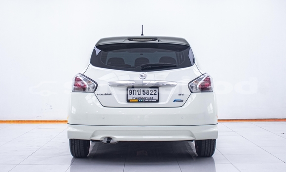 Buy Used Nissan Pulsar White Car in Nonthaburi in Nonthaburi Buy Used Nissan Pulsar White Car in Nonthaburi in Nonthaburi