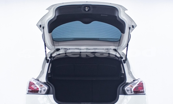 Buy Used Nissan Pulsar White Car in Nonthaburi in Nonthaburi Buy Used Nissan Pulsar White Car in Nonthaburi in Nonthaburi