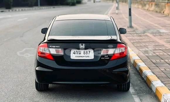 ซื้อ รถมือสอง Honda Civic สีดำ รถยนต์ ใน %{เมือง} ใน ชัยนาท ซื้อ รถมือสอง Honda Civic สีดำ รถยนต์ ใน %{เมือง} ใน ชัยนาท