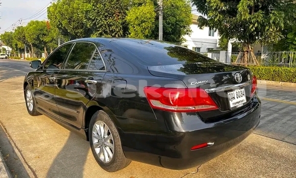 ซื้อ รถมือสอง Toyota Camry สีดำ รถยนต์ ใน %{เมือง} ใน จันทบุรี